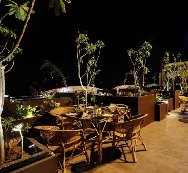 Skyz Rooftop Restaurant Ahmedabad
